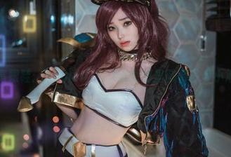 私拍高跟鞋：Bambi(밤비)的原图里藏着多少小心思？