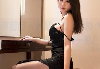 Feilin嗲囡囡 – 长腿，私拍里的小樱花真让人眼前一亮，值得一看！