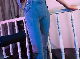 GIRLT果团网 – 制服图集从此不再单调，甜Abby双手奉上下载链接，仅限胆大的你！