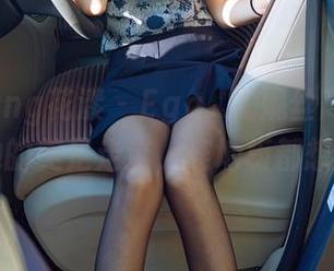 HuaYang花漾 – Egg_尤妮丝高清套图：当她的美足走过，连地板都想发光！