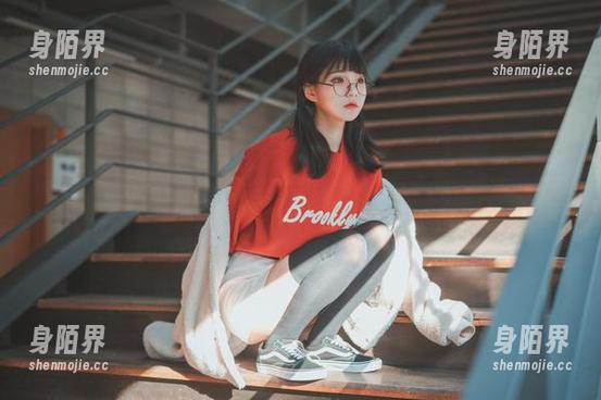Jenny(정제니)女王私藏的网盘合集，偷偷去瞄一眼也不错呀。