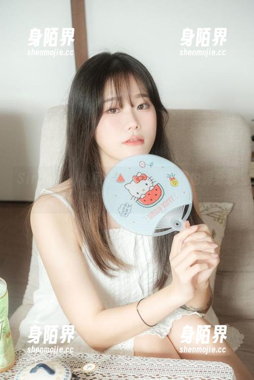 Sira(시라)的吊带图包：捧着图也算分享吗？锁定亮点吧。