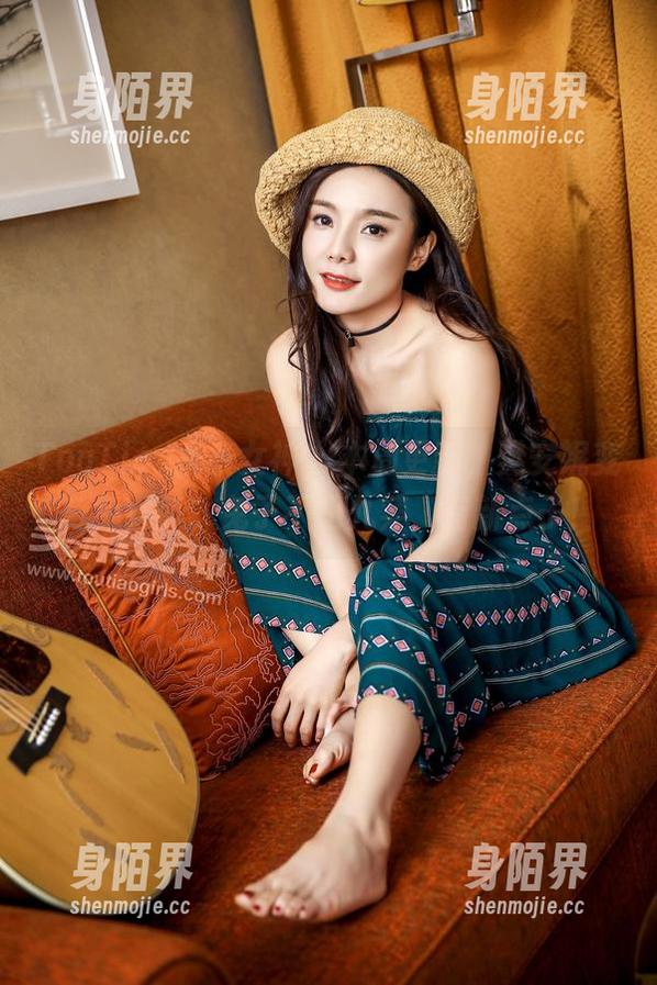 TouTiao头条女神-樊安妮 TouTiao头条女神 - 本周更新,樊安妮变身兔女郎,兔子不止九菜,有新点子!