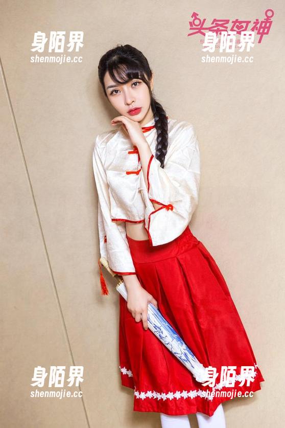 TouTiao头条女神 - 这次瑞宝儿放大招，白丝套图更新没让你失望吧？