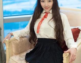 TuiGirl推女郎 – 王馨瑶兔女郎合集：你能想象，兔子在花丛中散步的画面吗？