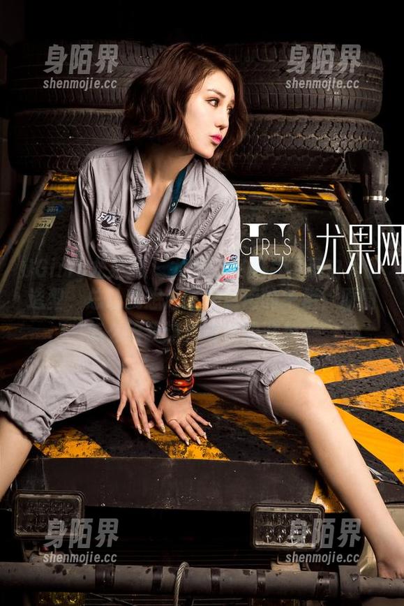 UGirls尤果网-尤娜娜 UGirls尤果网 - 尤娜娜在照片中那白裙的造型,总让我想起某种悠闲的午后,原图怎么给我这种奇怪的联想?