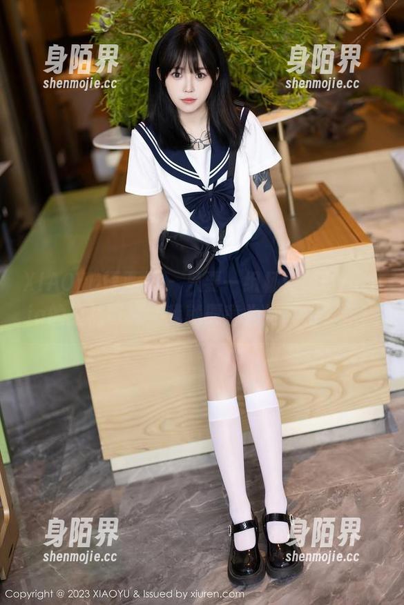 XIAOYU语画界 - 只要一组杨紫嫣Cynthia的丝袜写真，我就愿意为她打拼一年！