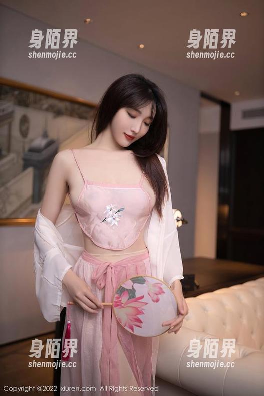 Xiuren秀人网 - Candy糖糖女神合集来了，下载后请勿打990电话，心脏自负其责！