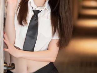 Xiuren秀人网 – Carol周妍希和她的黑丝，作品集见！下载之前可能会想多加几次
