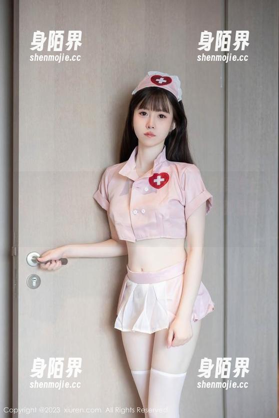 Xiuren秀人网 - 当Cherry绯月樱遇上蕾丝：照片恰似悠长的叹息，满满都是些说不清的梦！