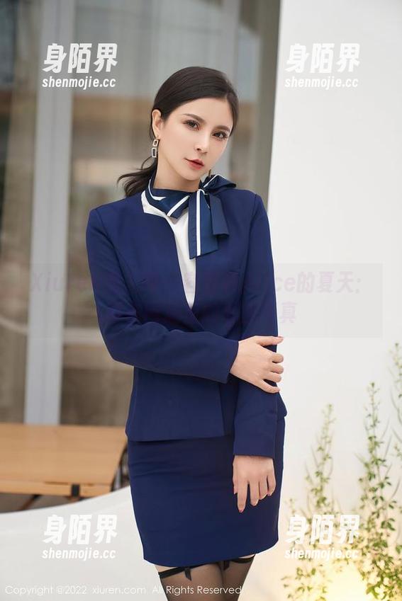 Xiuren秀人网-容容容Alice Xiuren秀人网 - 容容容Alice的夏天:藏在网盘里的私房写真