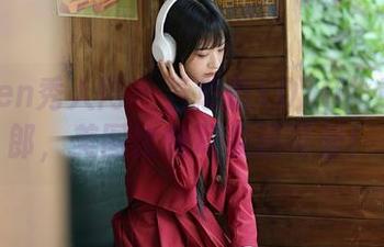 Xiuren秀人网 – 当悠悠YOYO化身兔女郎，美图比兔耳朵还可爱！
