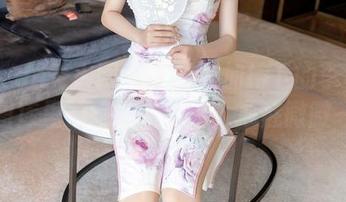 Xiuren秀人网 – 白衬衫加持下的李雅柔，图库里的绝佳视角让人心底微微一颤