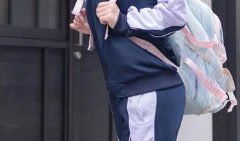 Xiuren秀人网 – 拿起小本本，林文文yooki的婚纱更新，快来写下你的看法！