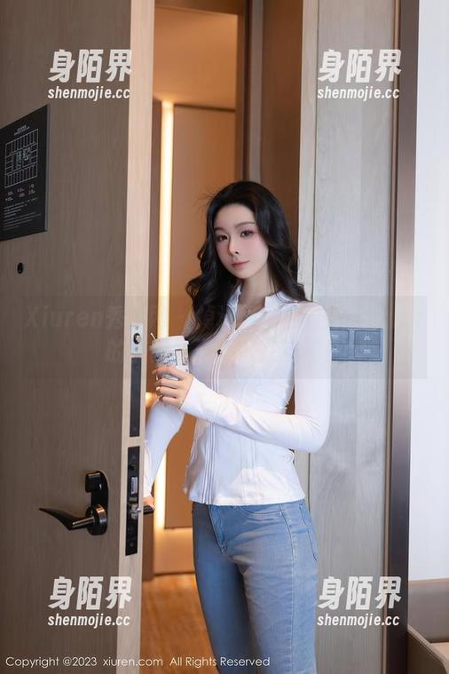 Xiuren秀人网 - 掉进香格里拉：玥儿玥er的美图与资源都在这了！