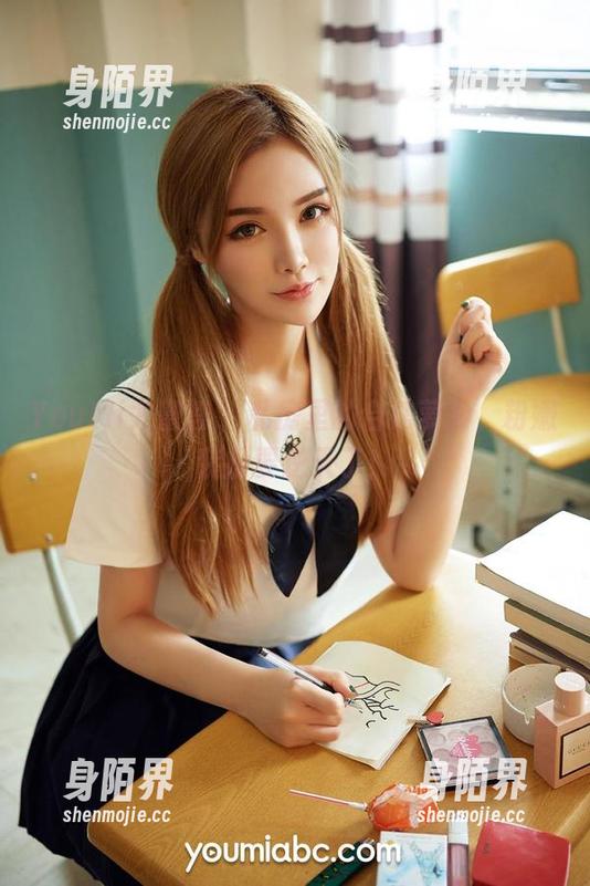 YouMi尤蜜荟-合法萝莉 YouMi尤蜜荟 - 私房里的合法萝莉,粉嫩装扮要逆天了!
