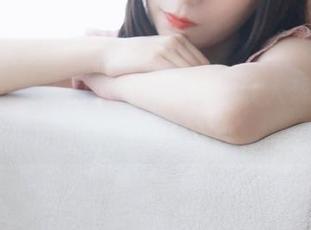 usejan蓝蓝携美图，透明得让人想扑到水里去！