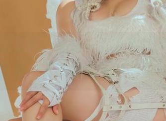 一组定制写真，想象一下七月喵子与兽娘们在日食之下的异想天开，这画面…