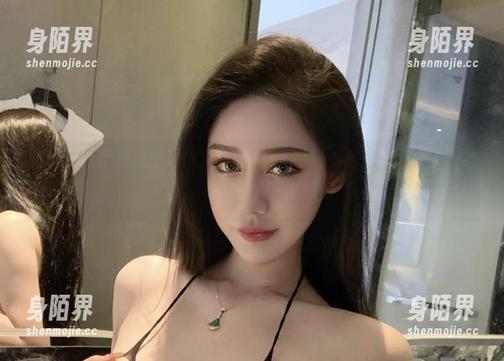 微密圈 - 不爱笑的赛琳又出新招，西服+渔网丝袜，聪明人看后想法多，傻瓜只能羡慕。