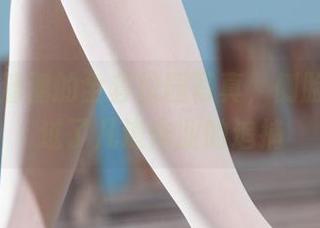 丽柜 – 潘潘的全套校园写真，侧脸已经躲过了几道作业的追捕