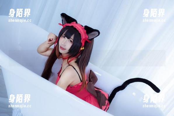 制服满分，九曲Jean的新作更新，让人眼睛一亮！