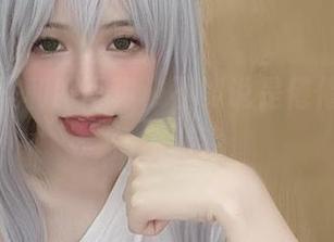 与其说是和服写真，不如说是倦倦喵在玩情感游戏