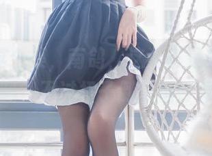 婚纱写真合集，南鸽，这姿态是想让人心烦吗？不过裙子倒是挺好看的