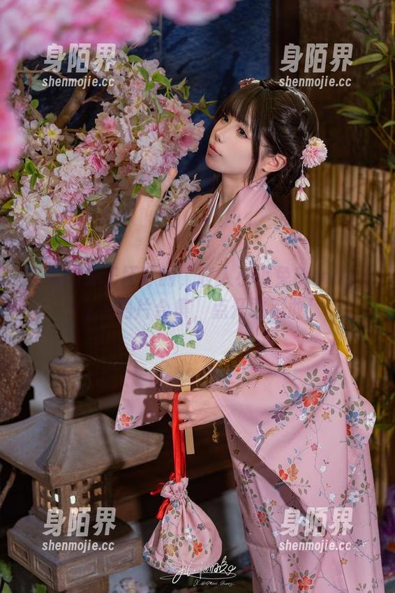 宅家的兔子坏坏的，咬人小小兔BunnyStyle照片合集，点开敢不敢！