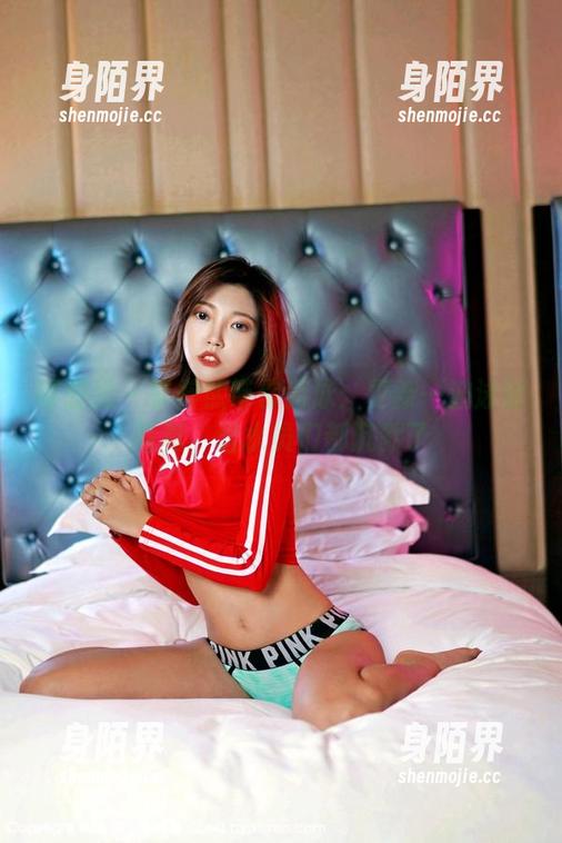嗲囡囡 - 李梓熙带你游泳：更新一波泳装写真，潜水员们都沉默了