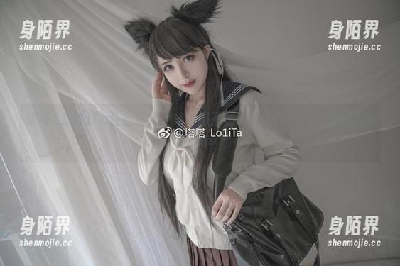 塔塔_Lo1iTa狂三写真全集，脑子偶尔短路，但我很乐意沉浸在其中！