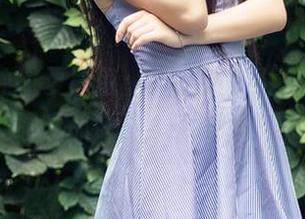 头条女神 – 夏日里，李丽莎的写真原图，晒得我眼睛都花了，辣眼睛警告吗？
