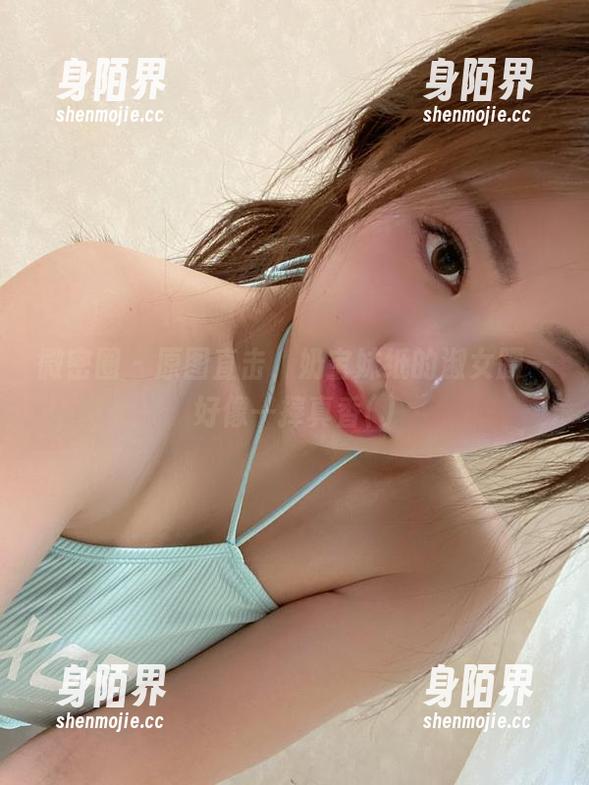 微密圈 - 原图直击，奶宝妹纸的淑女腰—好像一捧真香()