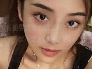 微密圈 – 看奶雯的兔女郎写真，图片里总有一丝丝不安分的律动呢。