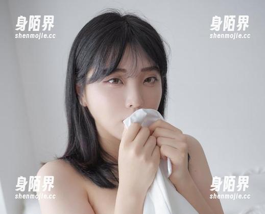 牛仔裤合集，这种灵动的感觉，似乎只有宋哈娜(송하나)能做到？