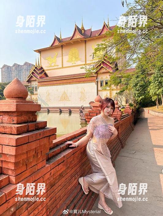 宝儿mysterial这婚纱不止是件衣服，里面藏着哪些“意外”？图包来看吧！