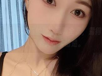 微密圈 – 小玉吃果冻的浴室写真全集，露得刚刚好，把人吊着又不太清楚。
