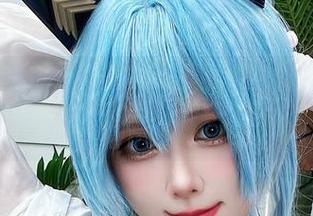 飞鸟马时这系列里，小空sora把兔女郎的全套图集玩得明显有点儿浮夸。