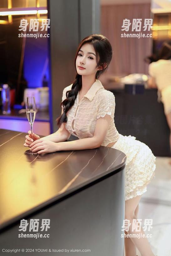 尤蜜荟 - Cris_卓娅祺的内衣图片合集，想问：这些质感真有这么多故事？！