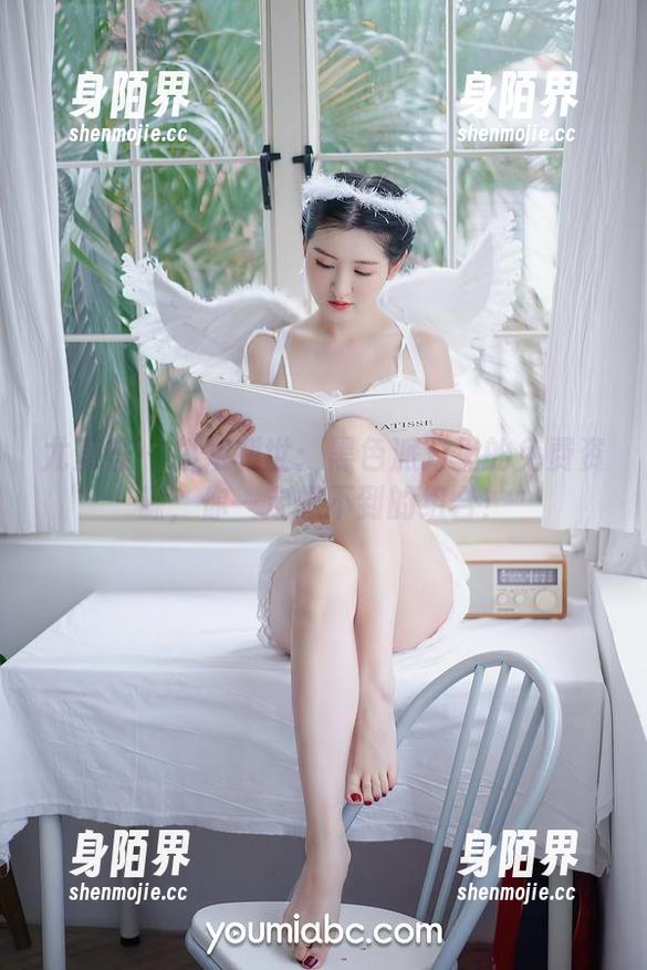 尤蜜荟-抖娘利世 尤蜜荟 - 抖娘利世:黑色派对里的免费资源,你一定想不到的组合!