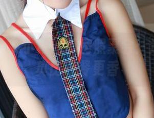 推女神 – 艾小青的厨房照聚会：这里的写真比晚餐更香