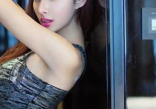 推女郎 – 白丝里的沙子，原图和图包的对比让人想问，这究竟是怎么做到的？