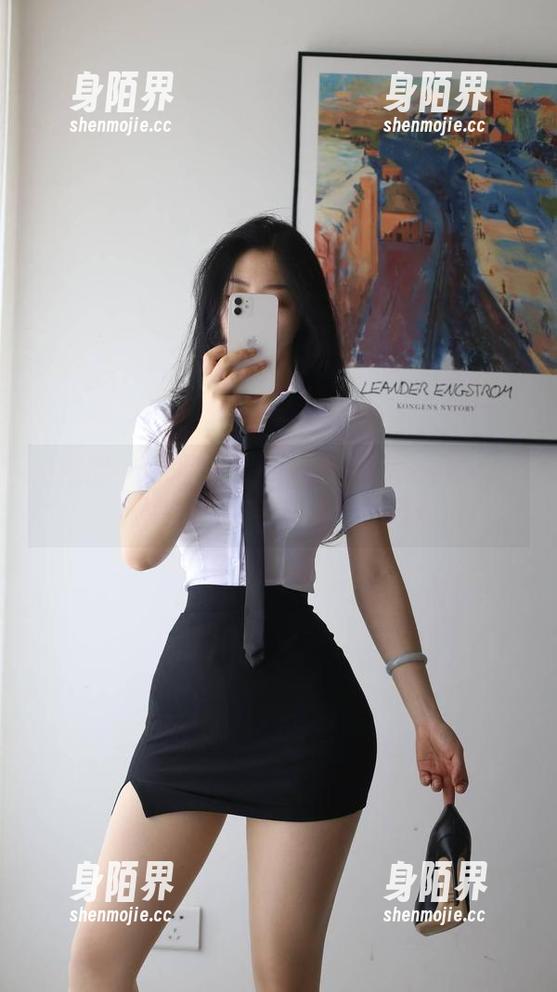 微密圈 - 文茜cool的蝴蝶镂空束带装：图库中为啥一眼就能锁定目标