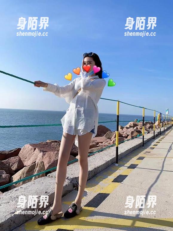 微密圈 - 少女情怀不要钱？林子喵Lynne的免费图包等你来拿！