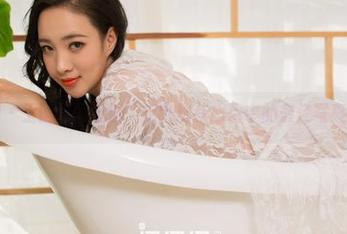 果团网 – 王语纯的自拍，定制出我心目中的最佳写真样板！