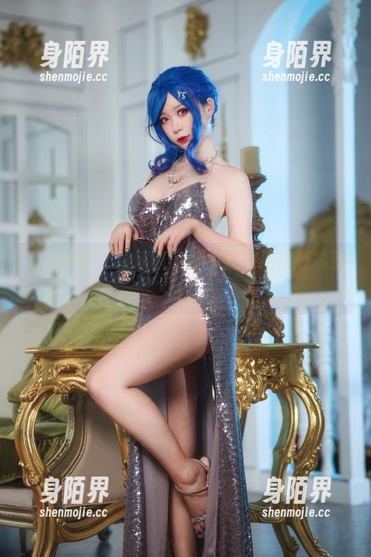 看图说话，樱落酱w可怜的女仆长屑屑时刻！