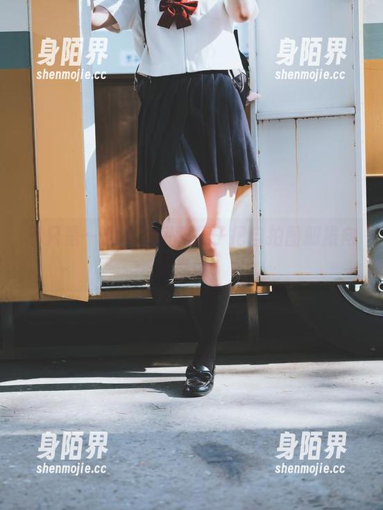 不只是一池水，河豚抚子把自拍图册推向新高度！
