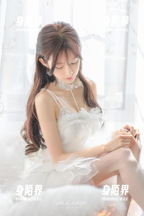 观赏王羽杉，直播回放中的写真总是藏着些小惊喜