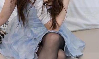 甜予摄影 – 齐齐的泳衣更新，完全无辜，这谁说不到沙滩函数？（胸部不需要方差）