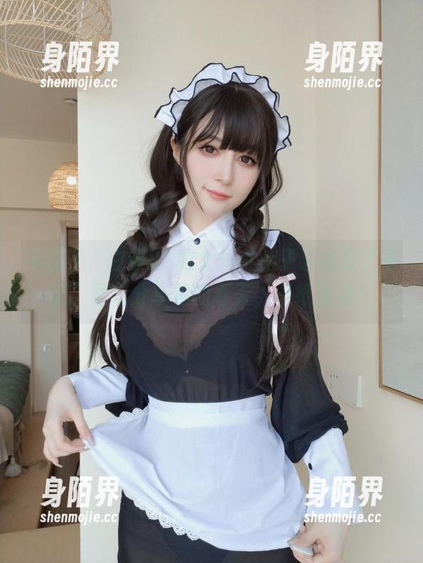 不说了，白银81的女仆小兔子让我忘了干活，原图分享你的春天，壁纸再见！