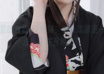 照片里的白银81妹妹，cos就像是一种魔法，正在召唤我！